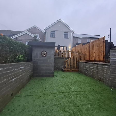 4 Bedroom Luxury House. Bike Park Wales. Secure Bike Store. Brecon Beacons Dowlais Екстер'єр фото